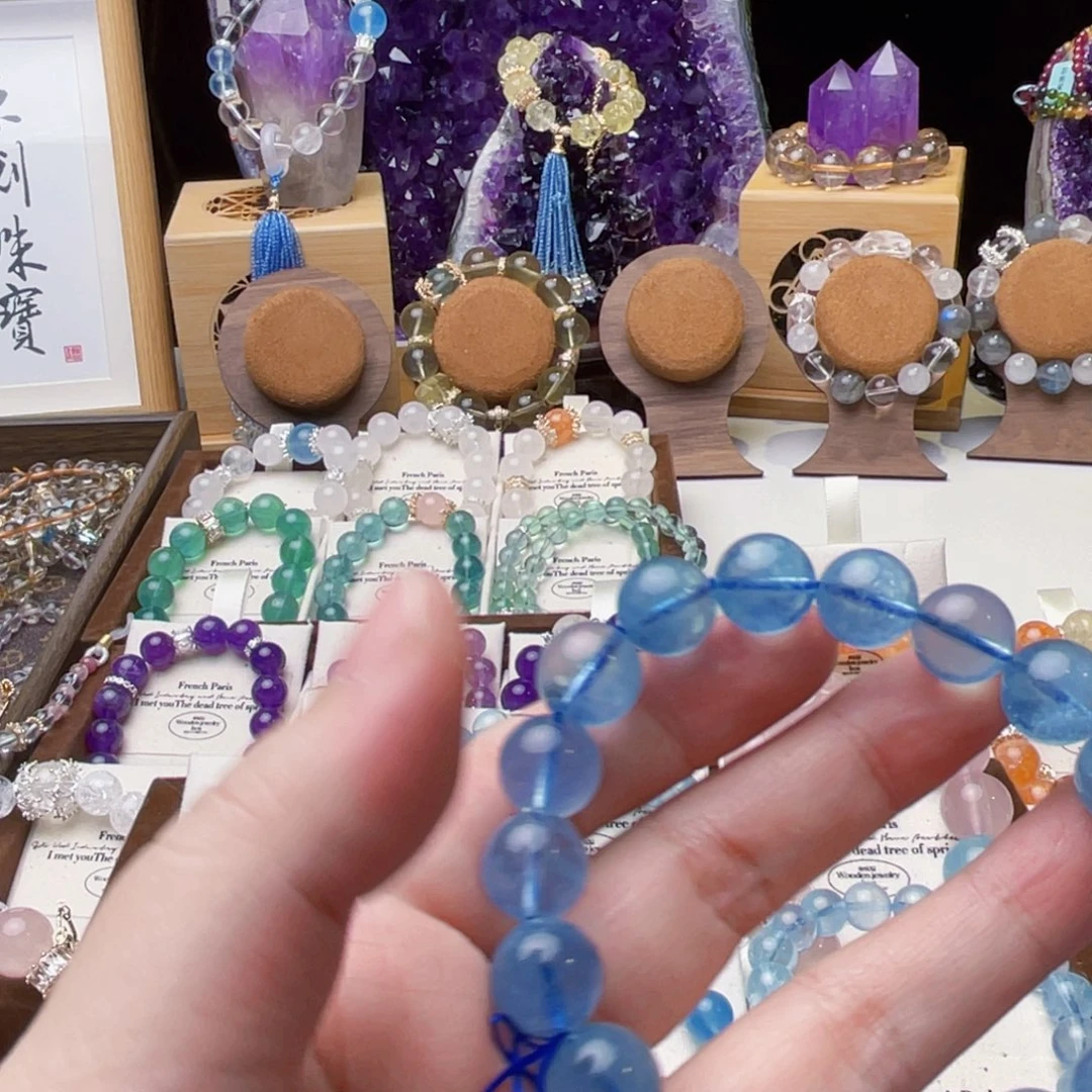 水晶吊坠(赠链)未镶嵌水晶宫的比赛中