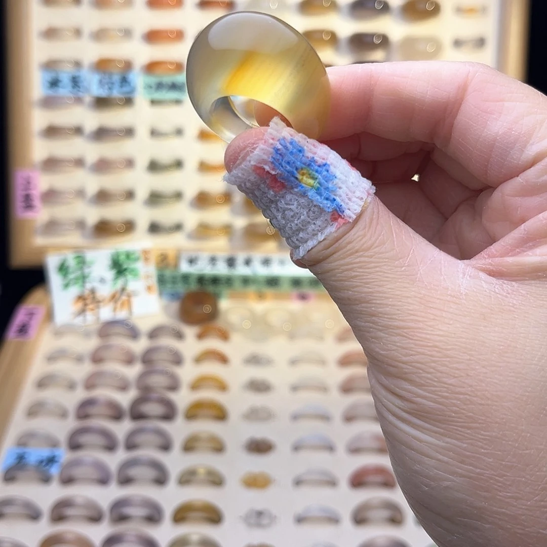 玛瑙/玉髓戒指未镶嵌