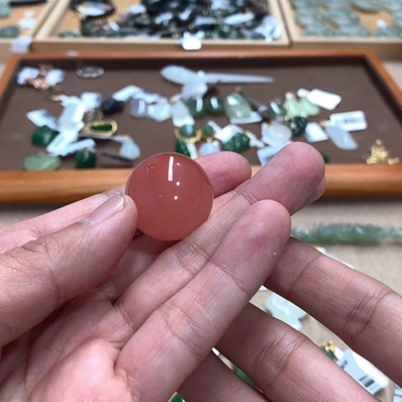 【闪购商品】南红玛瑙颈饰未镶嵌军*