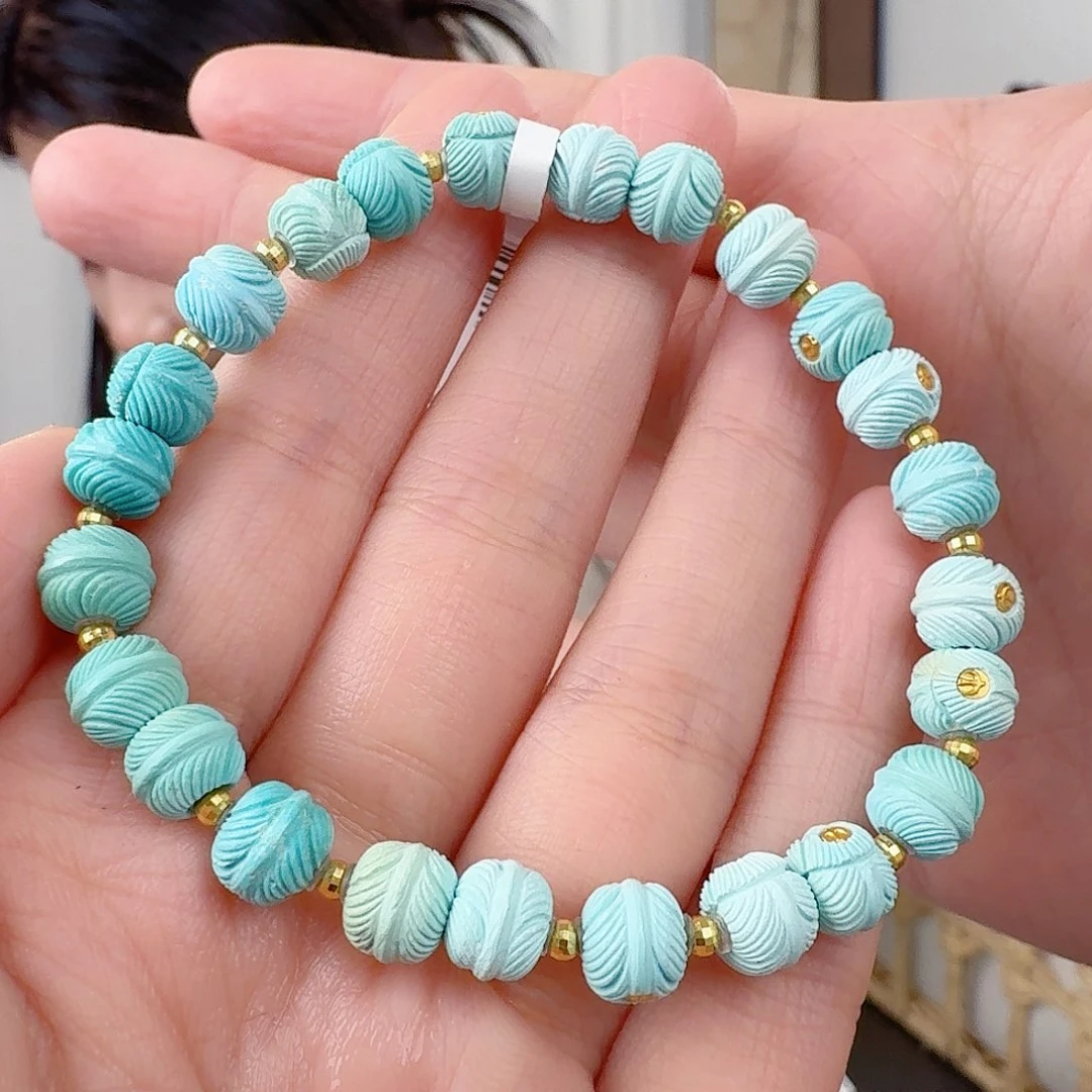 小***士绿松石未镶嵌珠宝奇石