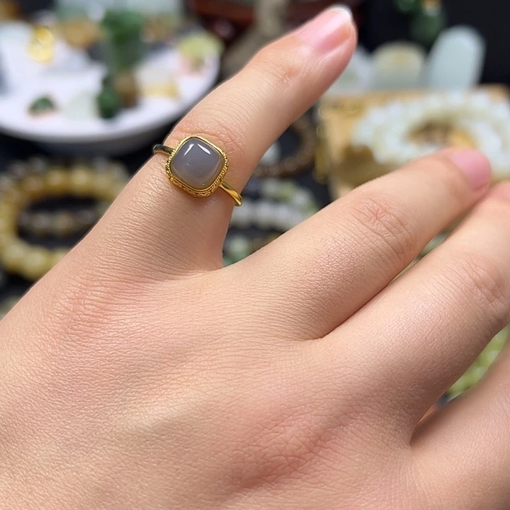 和田玉未镶嵌戒指