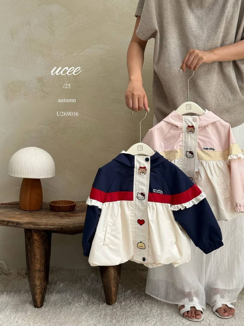 2025秋季新款女童韩系可爱刺绣kt猫冲锋衣（269036）汉服
