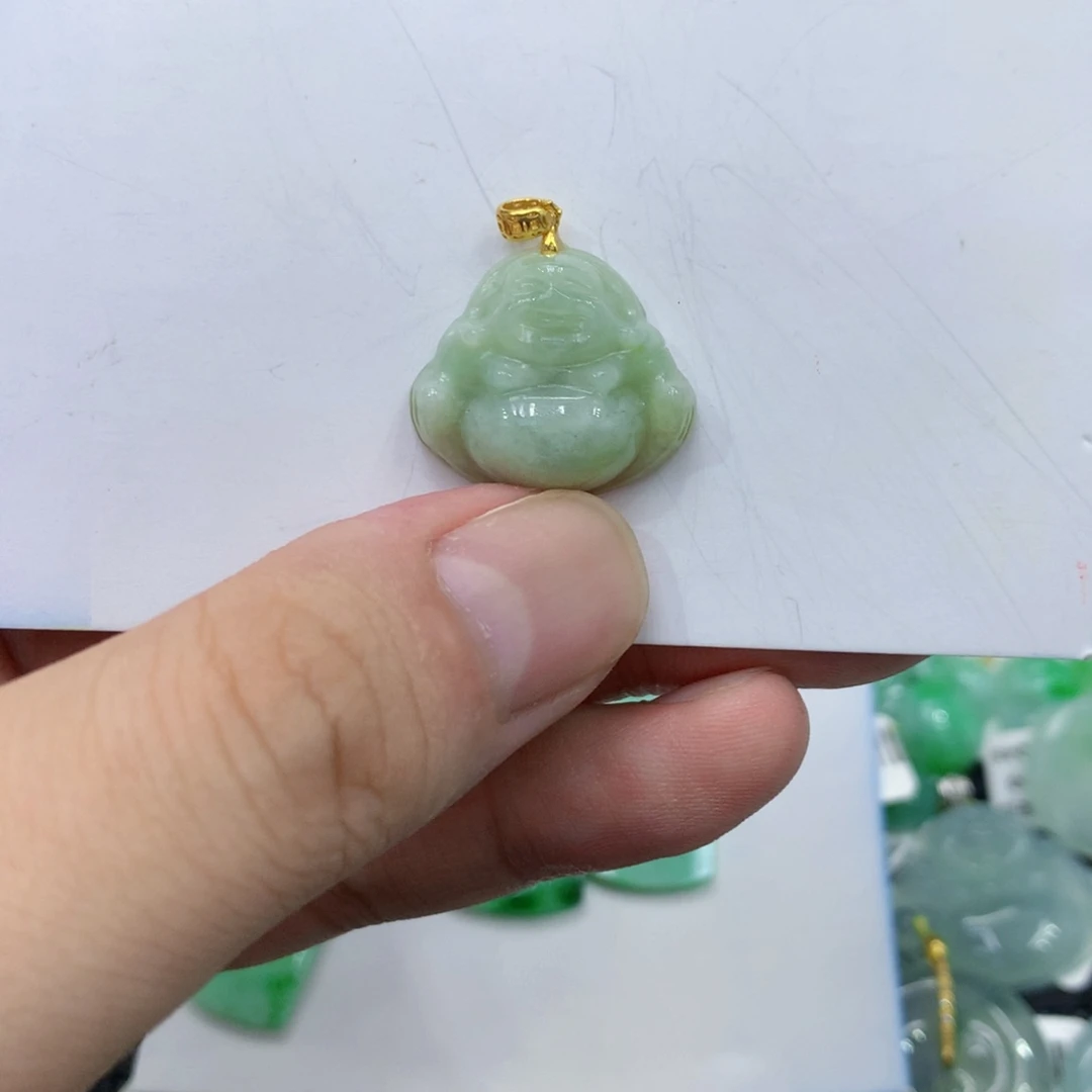 颈饰未镶嵌翡翠佛
