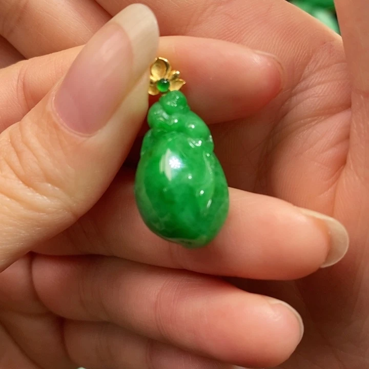 颈饰未镶嵌翡翠吊坠