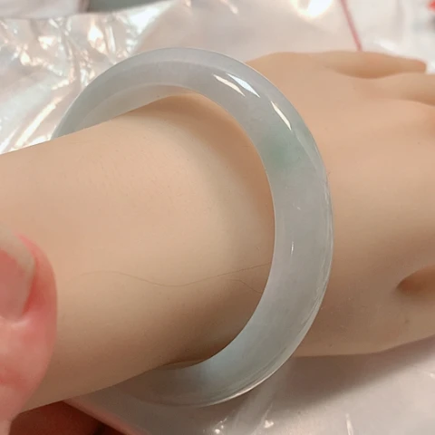 翡翠未镶嵌手镯缅甸翡翠手镯