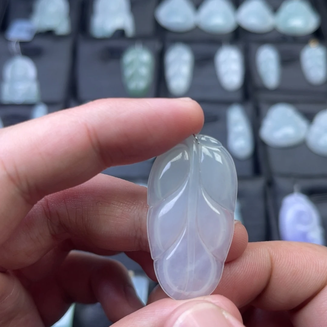 翡翠未镶嵌颈饰120