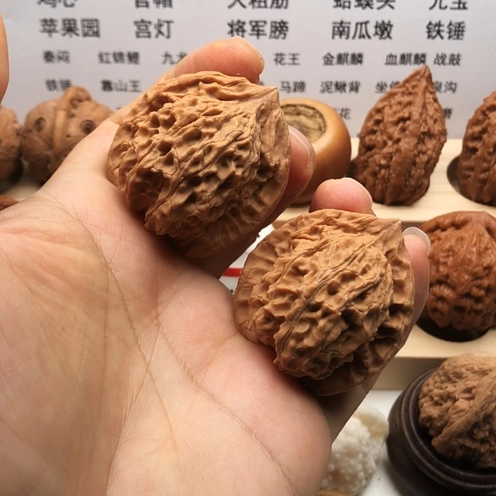 把件文玩核桃盘山公子帽，边39