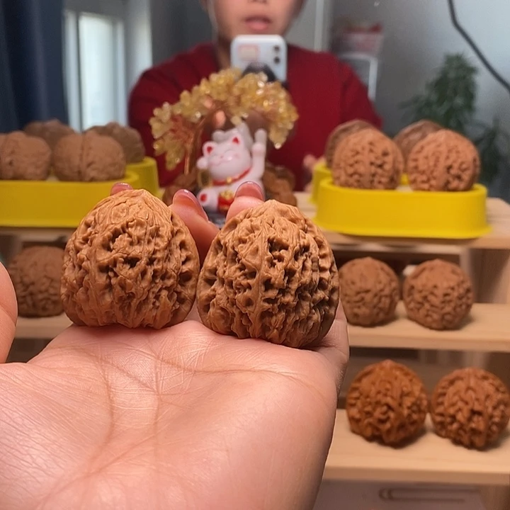 39尺寸的三角疆核桃