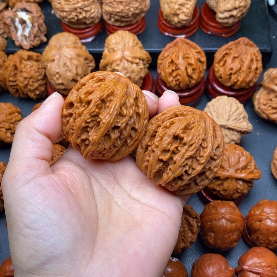 文玩核桃把件44虎头