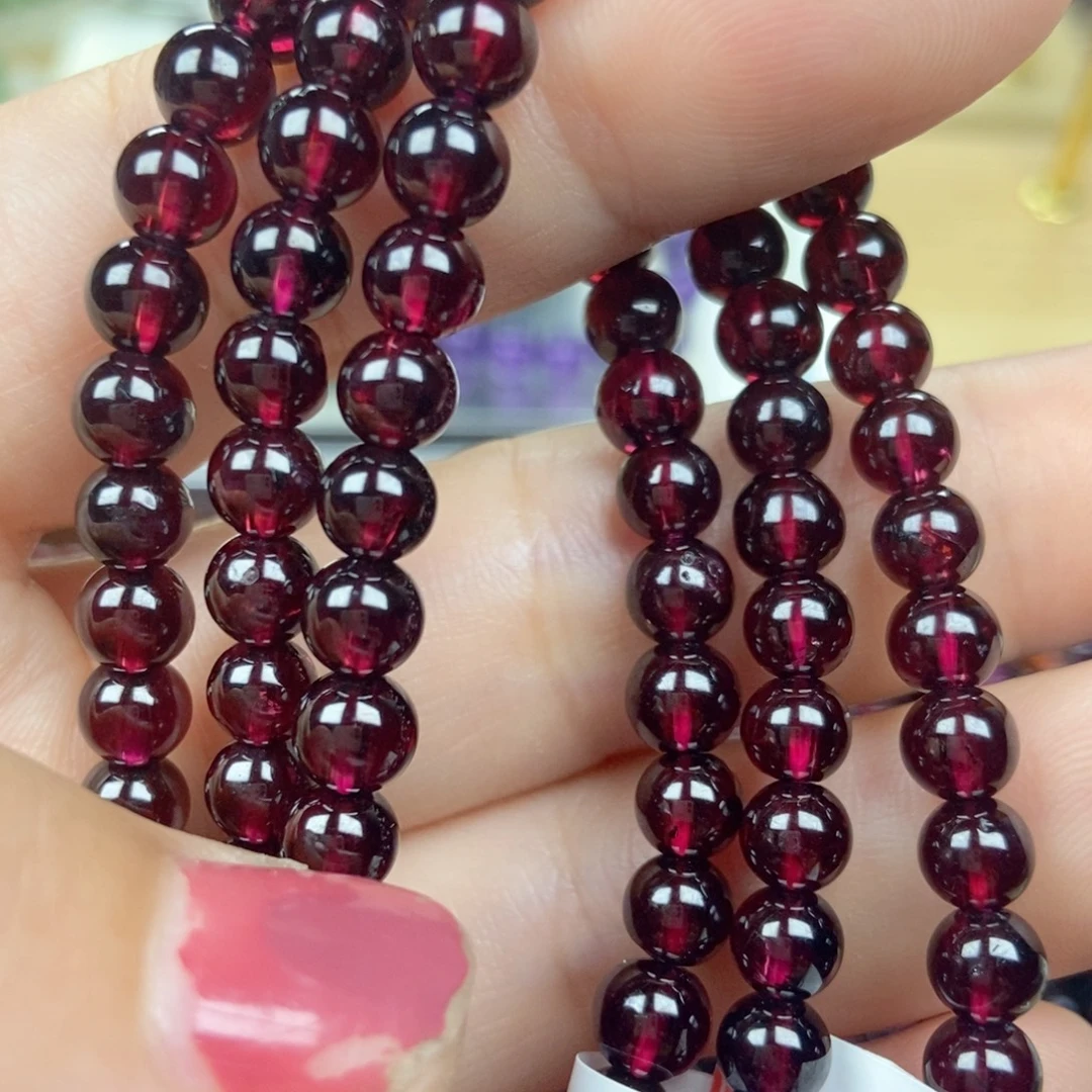 未镶嵌手串石榴石（芬达石）