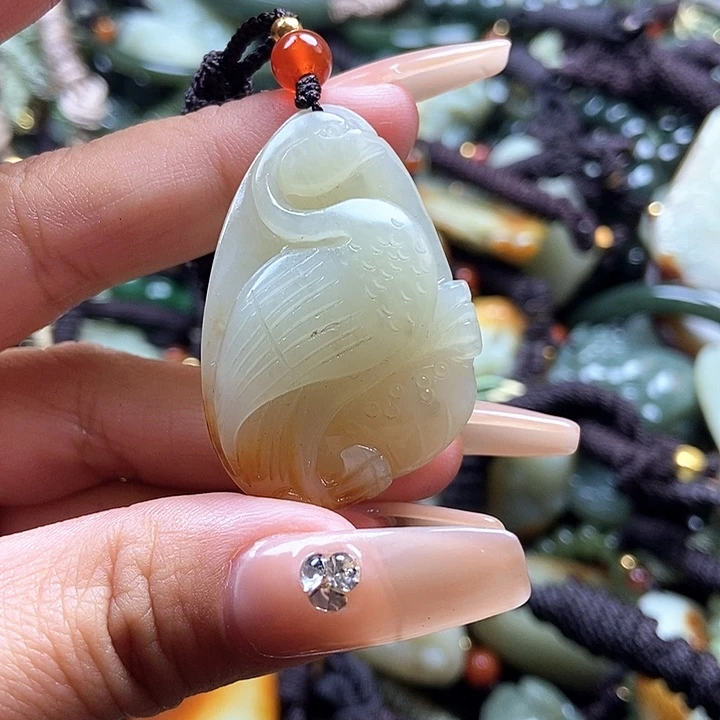 和田玉颈饰未镶嵌