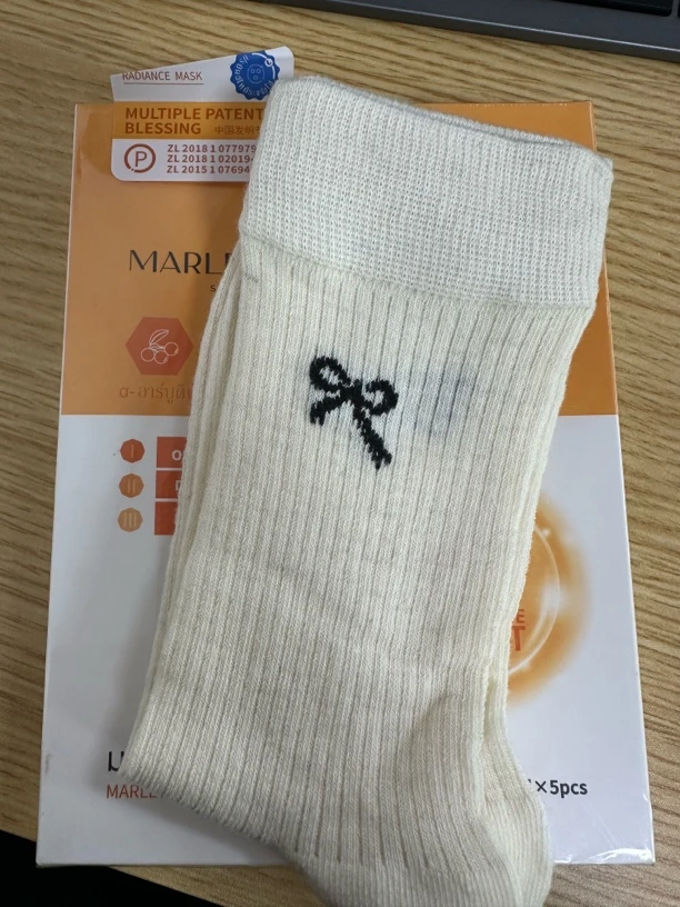 黄色面 莫蝴蝶结运动袜