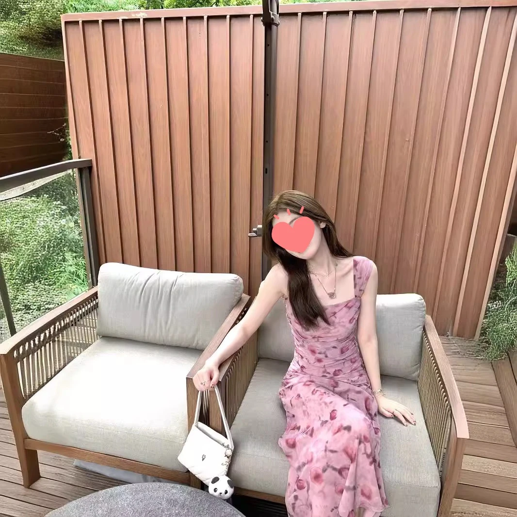 干枯玫瑰粉色吊带2024年新款碎花连衣裙女夏长款收腰裙子
