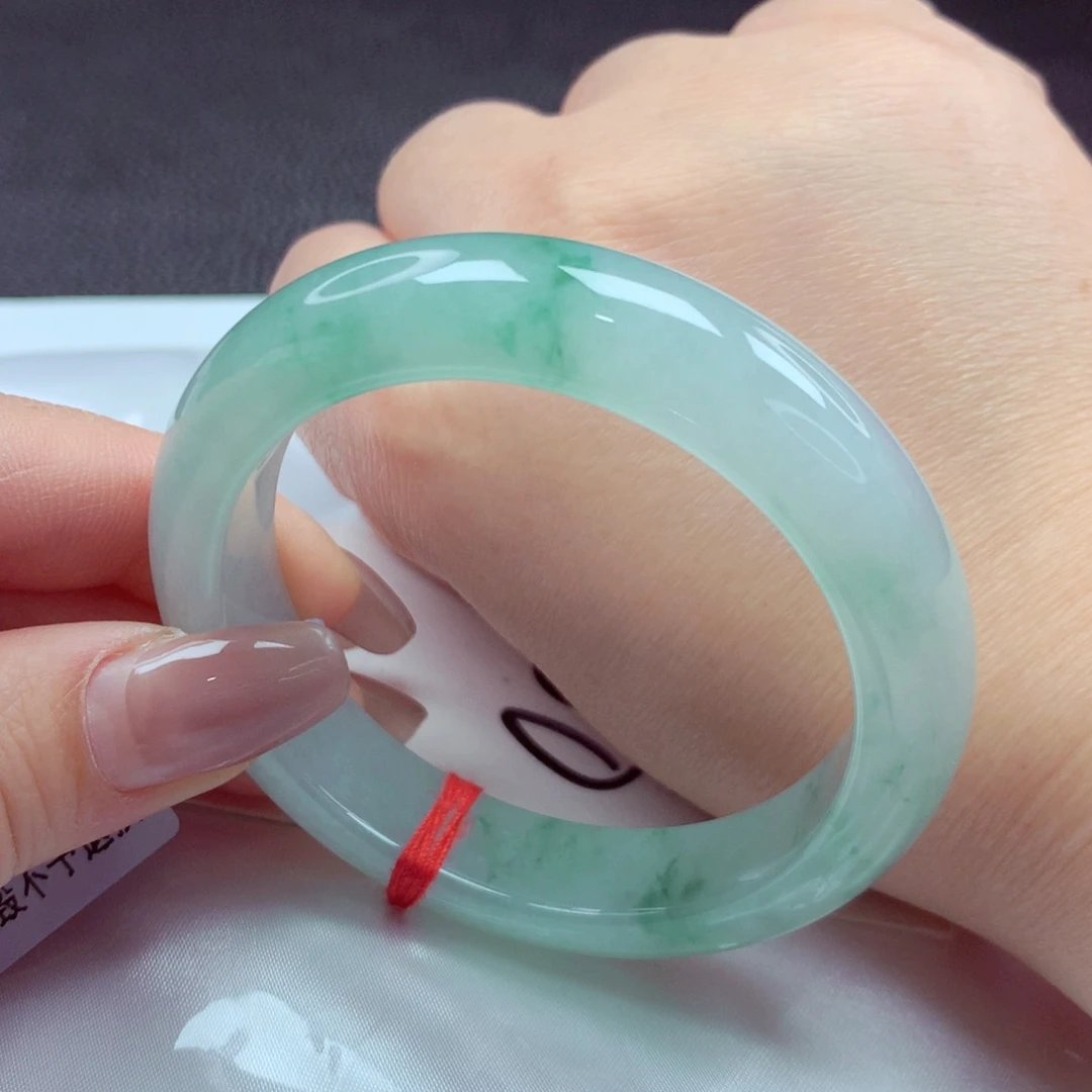 翡翠手镯未镶嵌手镯53