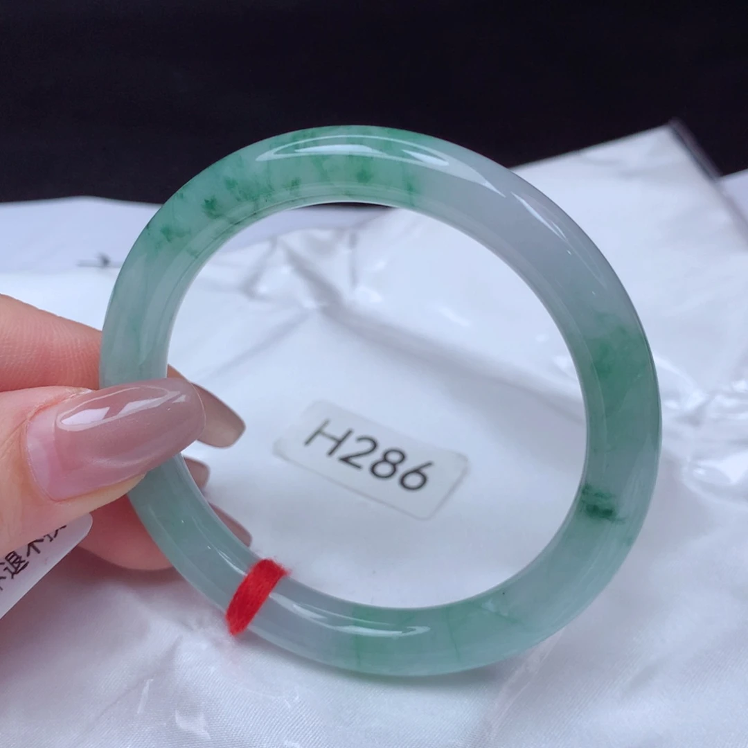 翡翠手镯未镶嵌手镯54