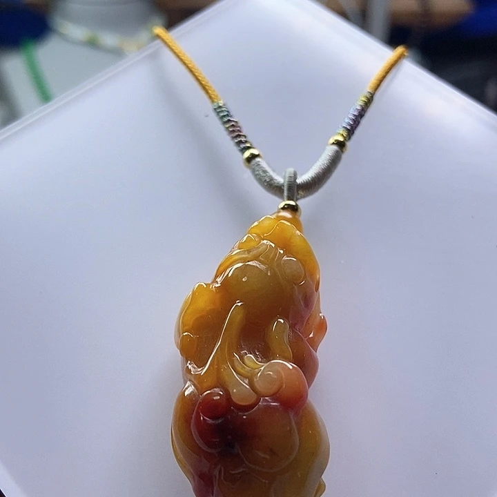 颈饰未镶嵌翡翠未镶嵌翡翠（赠链）
