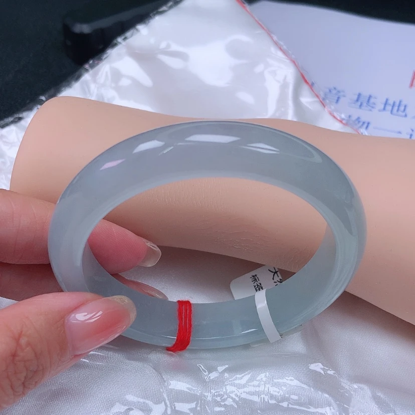 【闪购商品】未镶嵌手镯翡翠5758，