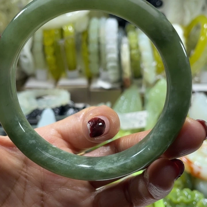 岫玉未镶嵌手镯59.60