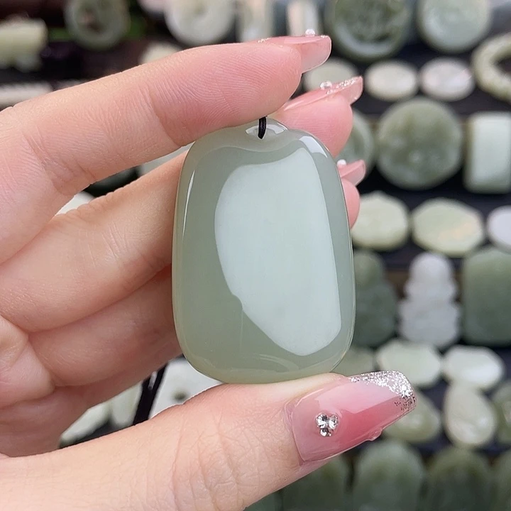 ༺***༻和田玉未镶嵌颈饰