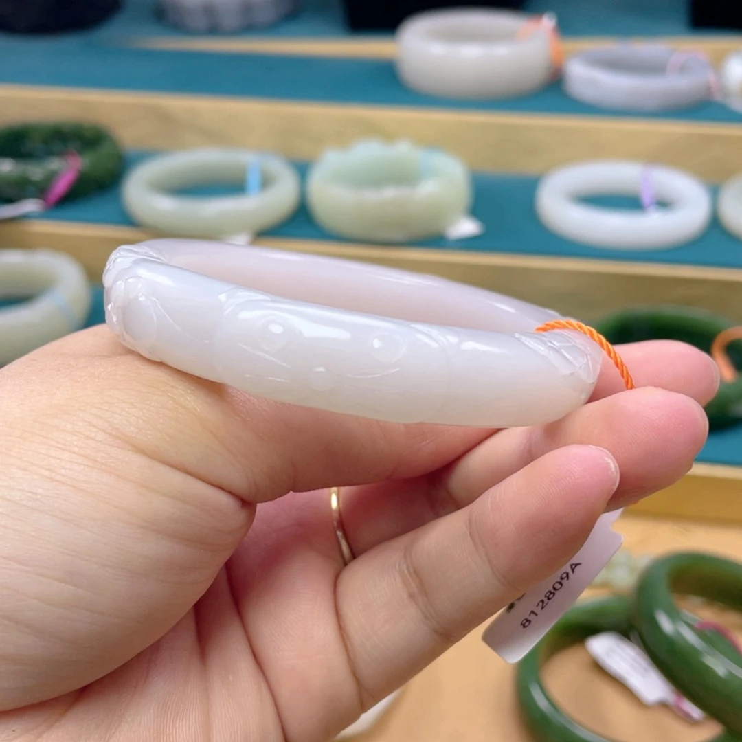 和田玉手镯未镶嵌25