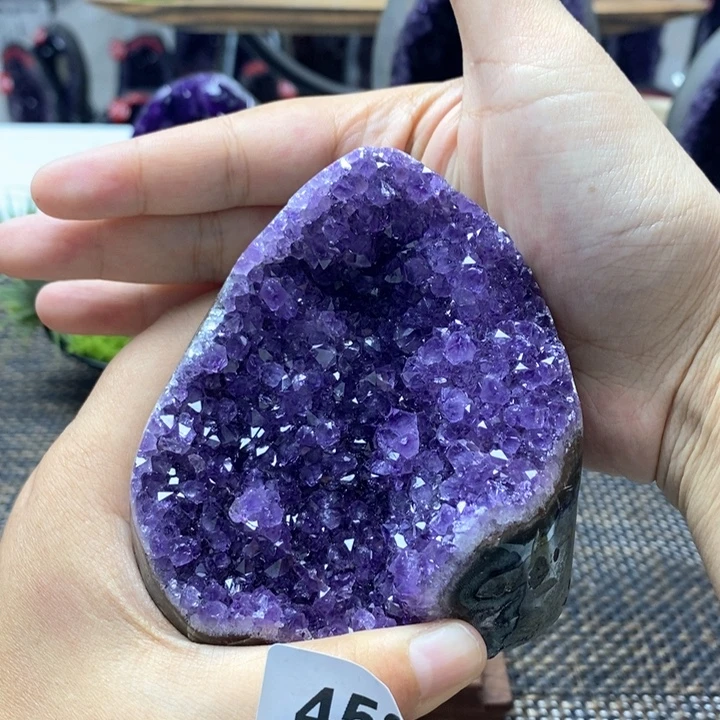 未镶嵌大型摆件（非配饰）水晶