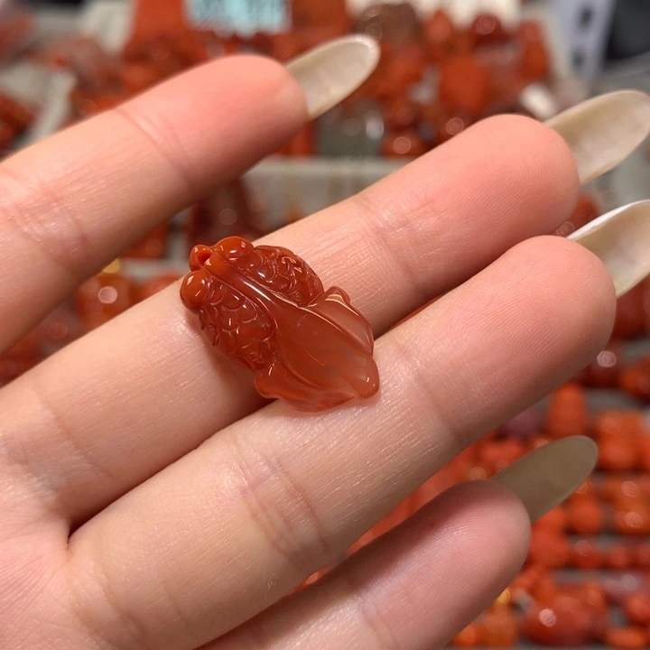 【闪购商品】未镶嵌金鱼微瑕放漏南红玛瑙