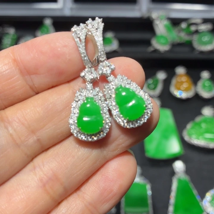 翡翠18K金镶嵌吊坠(不含链)翡翠