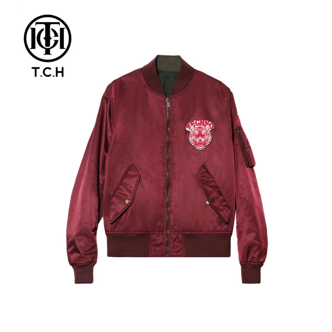 TCH时尚潮牌老虎植绒字母烫钻双面穿酒红色棉服T69D166012