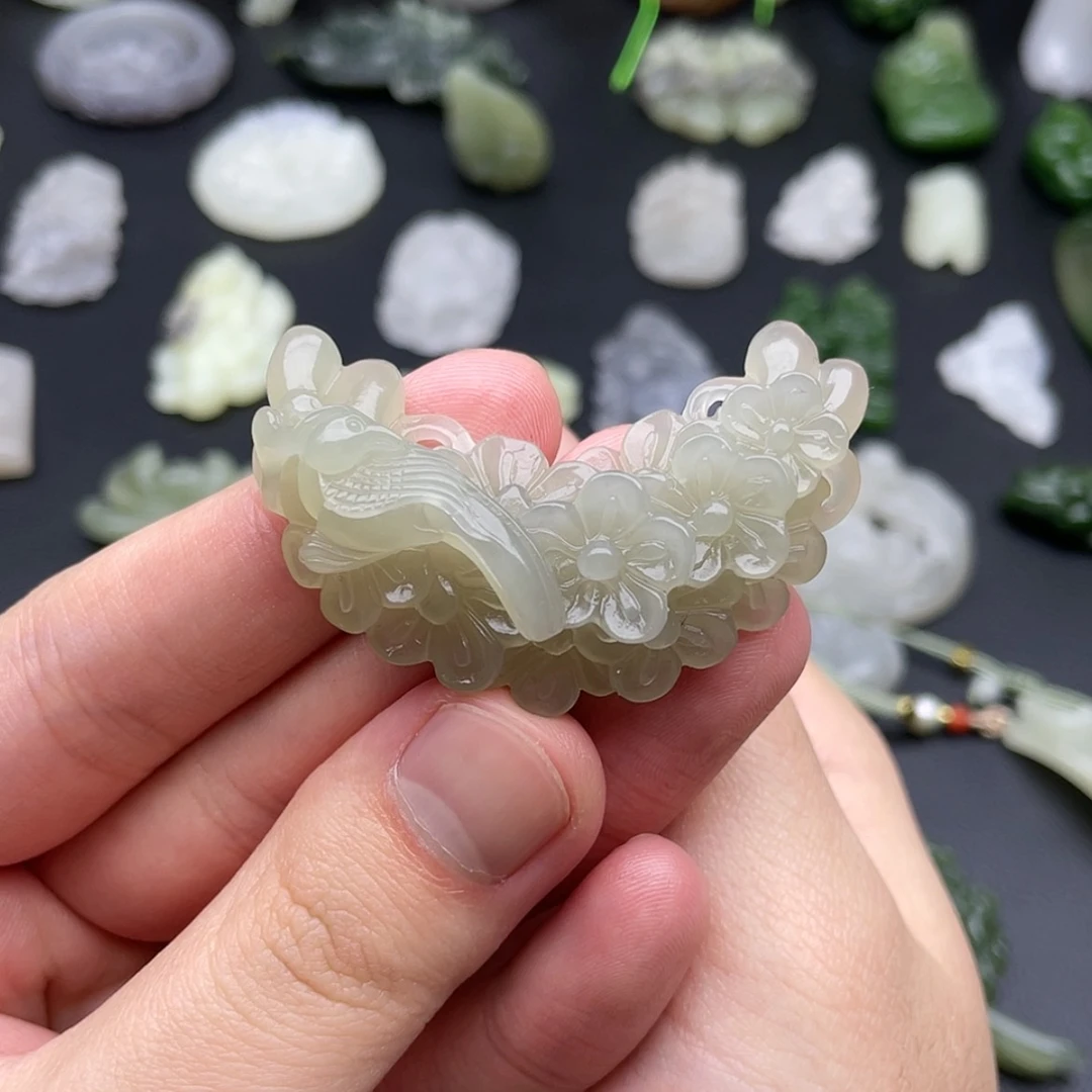 【闪购商品】颈饰未镶嵌和田玉