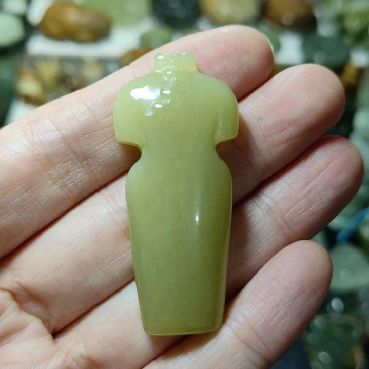 岫玉挂坠款式未镶嵌