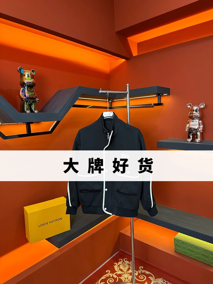 3号链接 “秋季”男士新款潮流时尚百搭设计师款上衣卫衣夹克