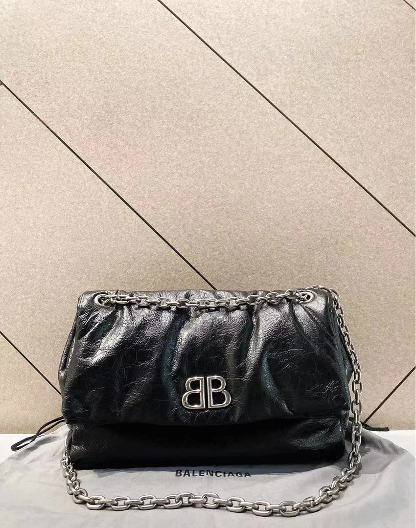 99新 Balenciaga/巴黎世家 帝爵倩姐直播专享黑色机场单肩包