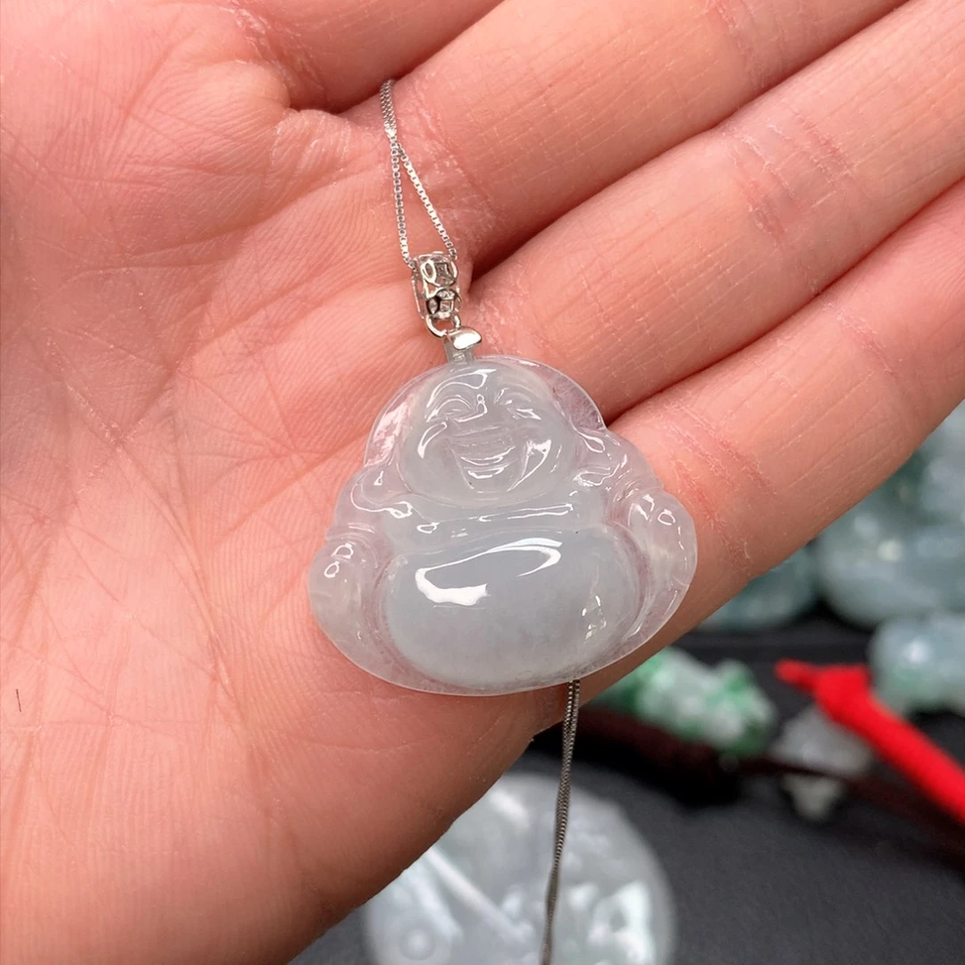 翡翠颈饰未镶嵌佛公