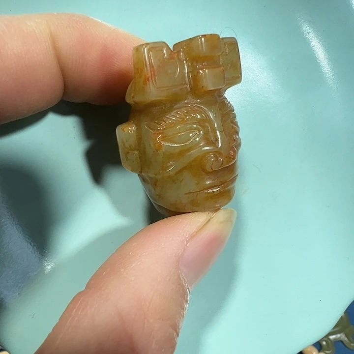 透闪石质玉未镶嵌挂件