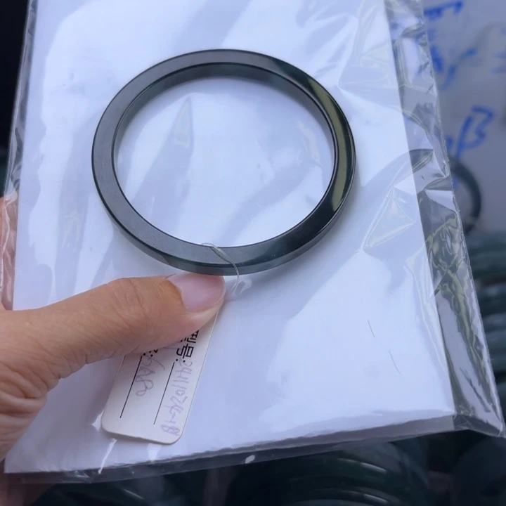 定制翡翠翡翠手镯未镶嵌