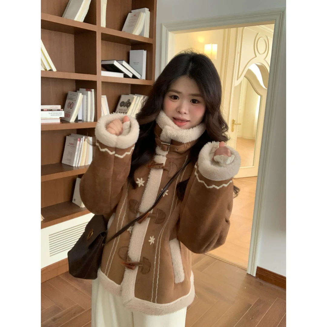 【榛果拿铁】大头婷丫丫微胖设计感麂皮绒皮毛一体毛毛外套ZX221