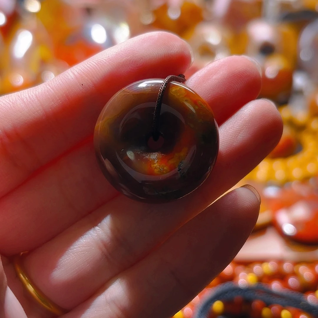 玛瑙/玉髓吊坠(不含链)未镶嵌璐***?