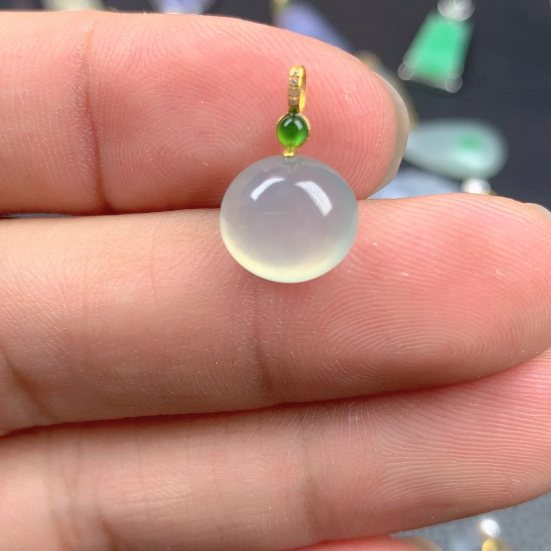 【闪购商品】翡翠18K金镶嵌颈饰翡翠