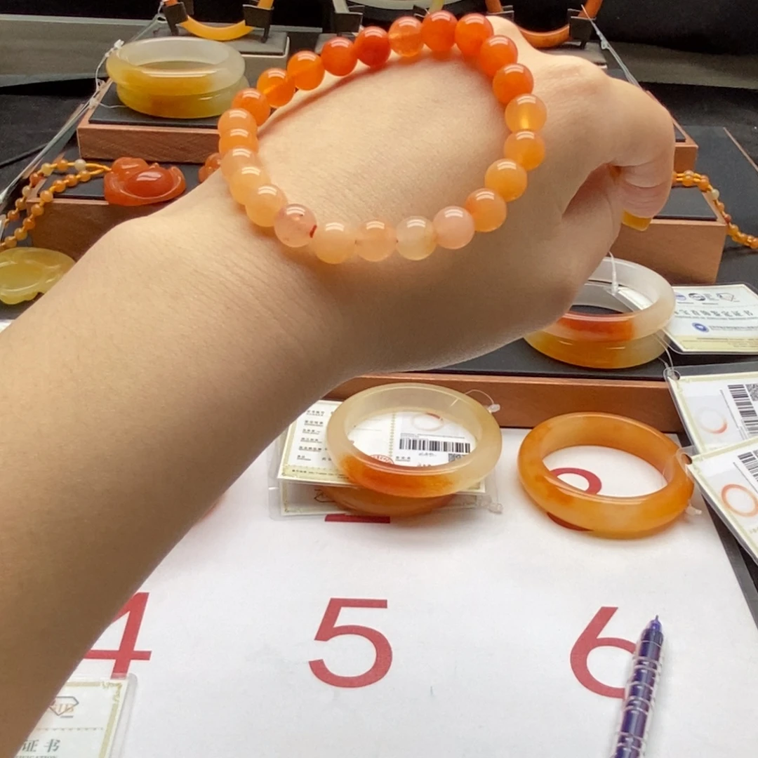 石英质玉（黄龙玉）未镶嵌手链