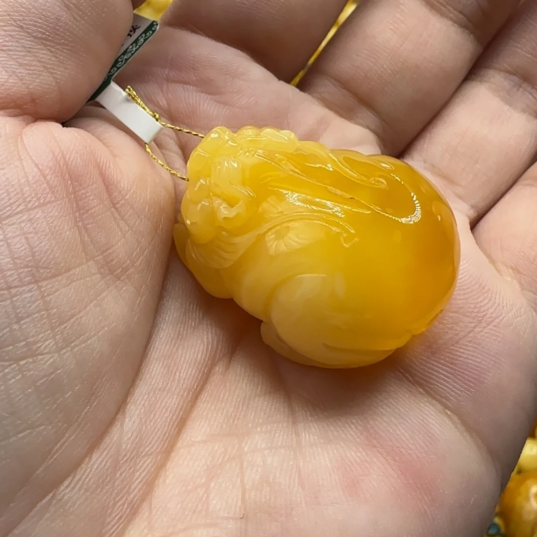 琥珀未镶嵌珠宝奇石