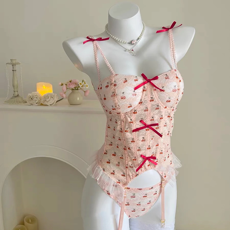 百变小樱*少女私房吊带衣鱼骨收腰蕾丝纯欲内衣套装女