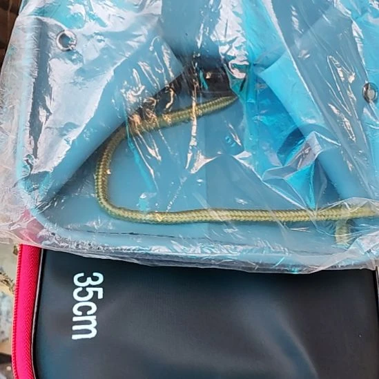 103号一个活鱼桶一个打水桶