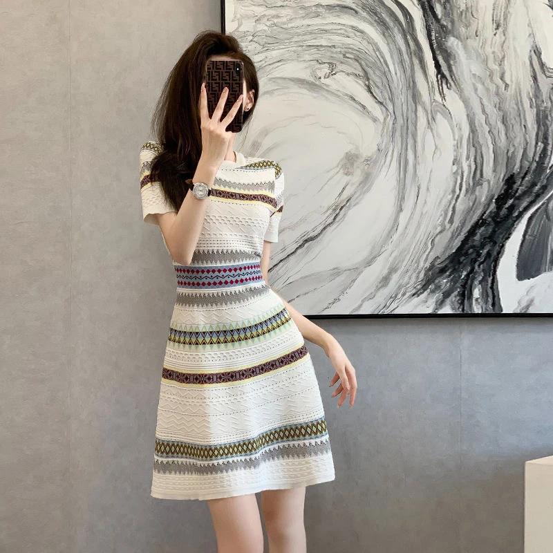 哥弟阿玛施正2025夏季新款小香风彩色针织冰丝短袖A字连衣裙子女