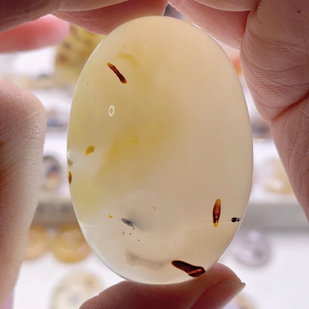 玛瑙/玉髓未镶嵌珠宝奇石