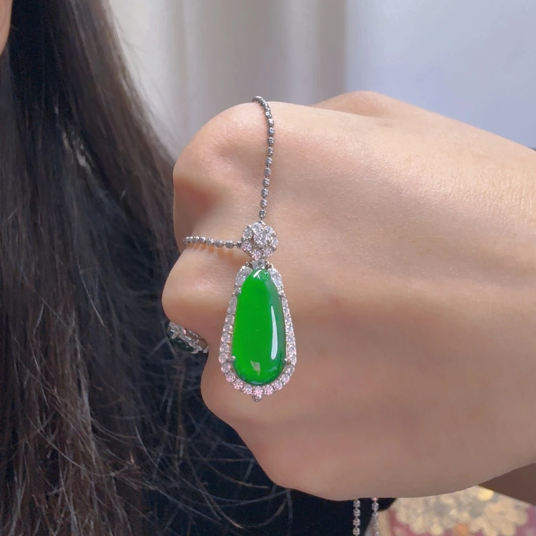 翡翠未镶嵌吊坠(不含链)