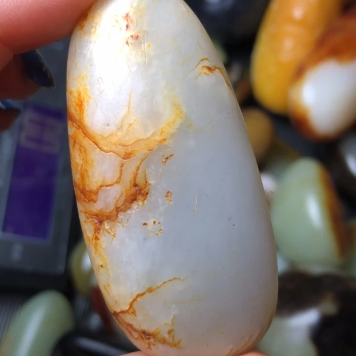 和田玉未镶嵌珠宝奇石