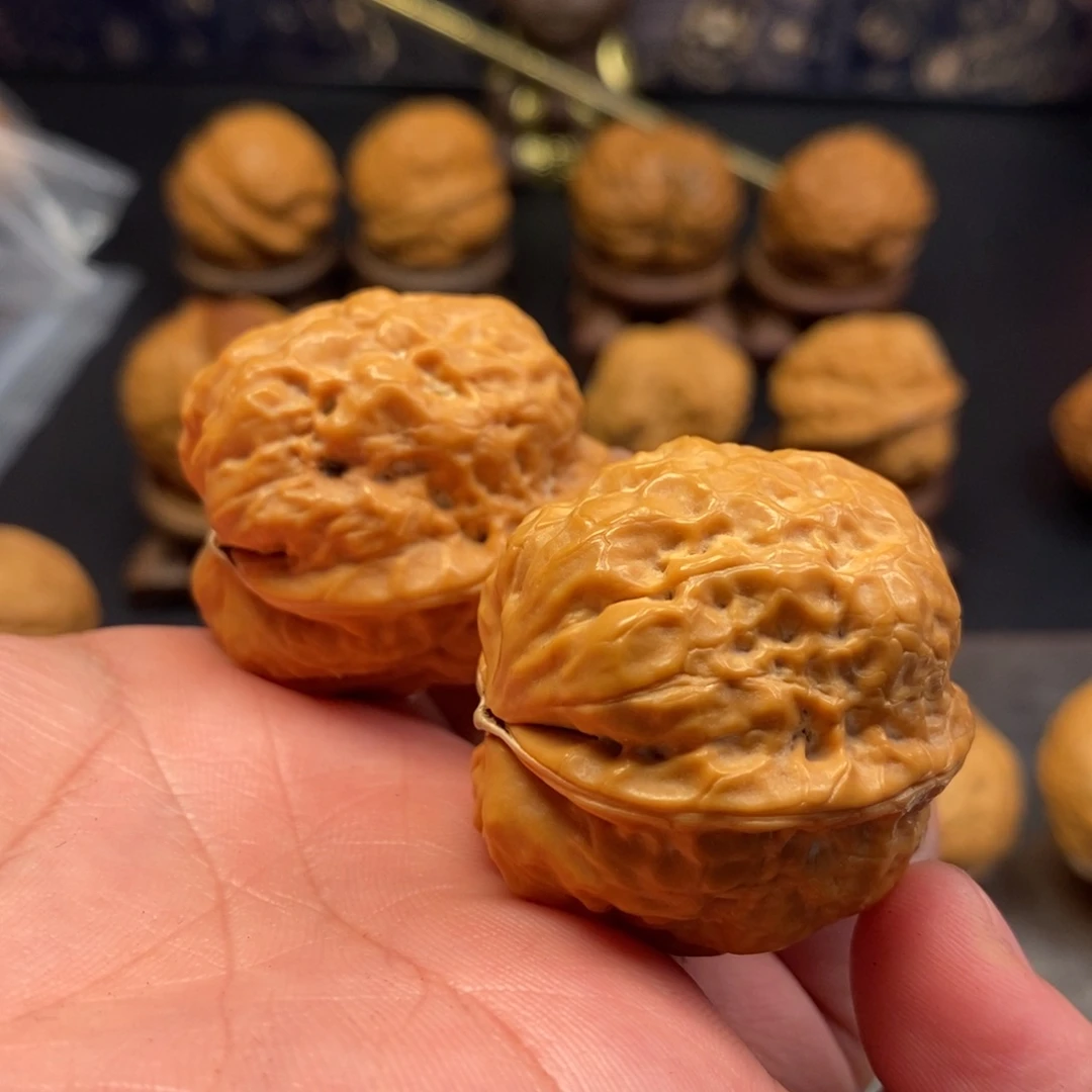 把件文玩核桃铁龙骨