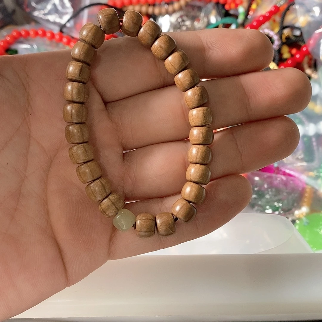 只买单纯的吊坠，没带链子，属的性质。