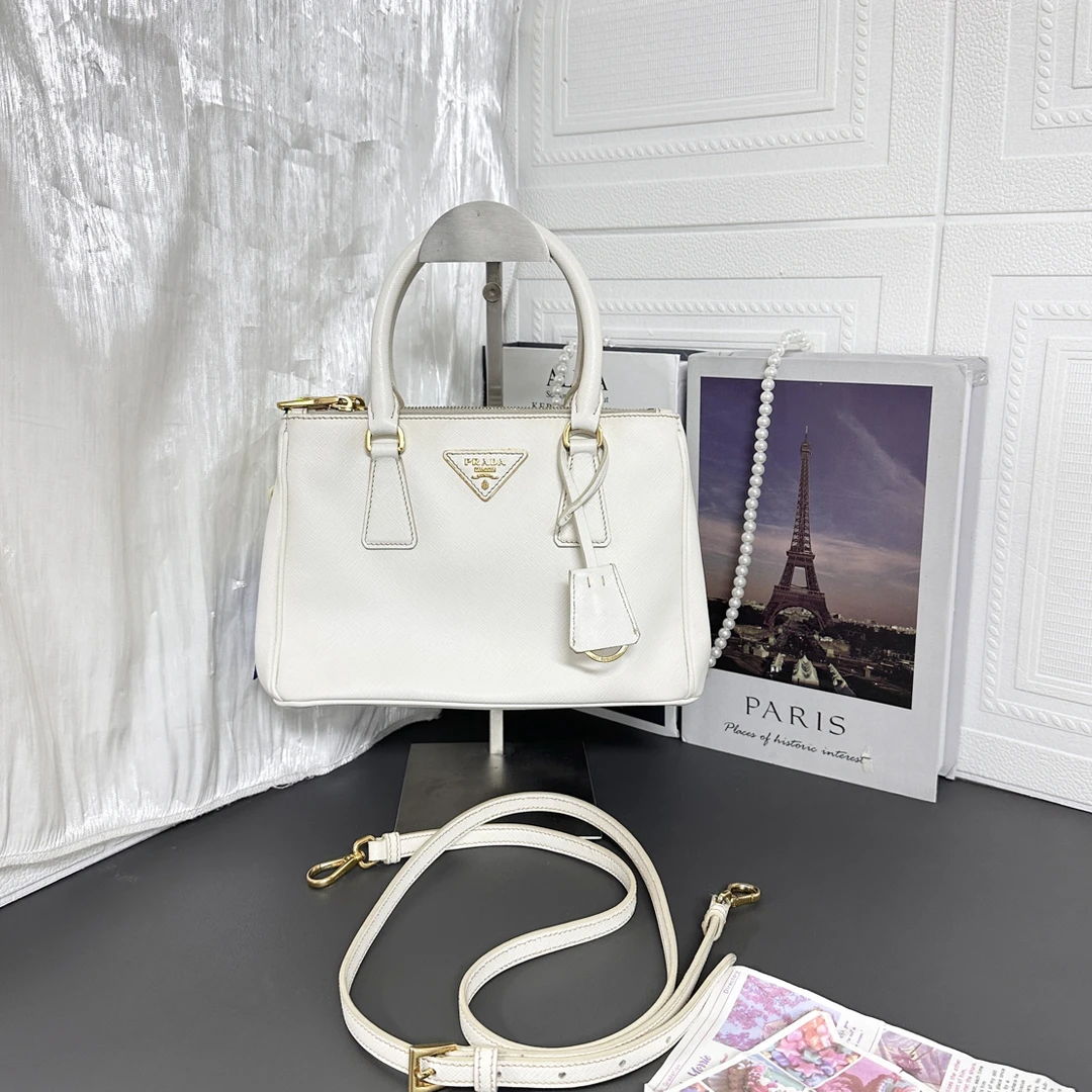 95新 Prada/普拉达 95新白金mini杀手斜挎包