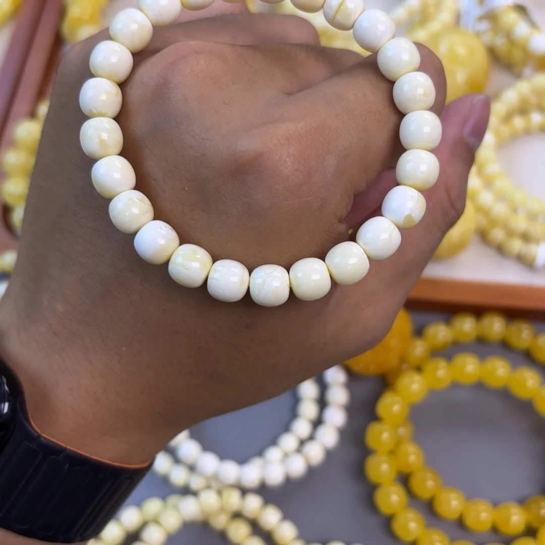 卡***科琥珀未镶嵌手链卡 8.7mm 瓷白